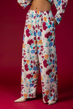 Load image into Gallery viewer, Luna Trousers (Flowers Ivory)
