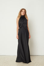 Load image into Gallery viewer, Long Flared Skirt (Black)
