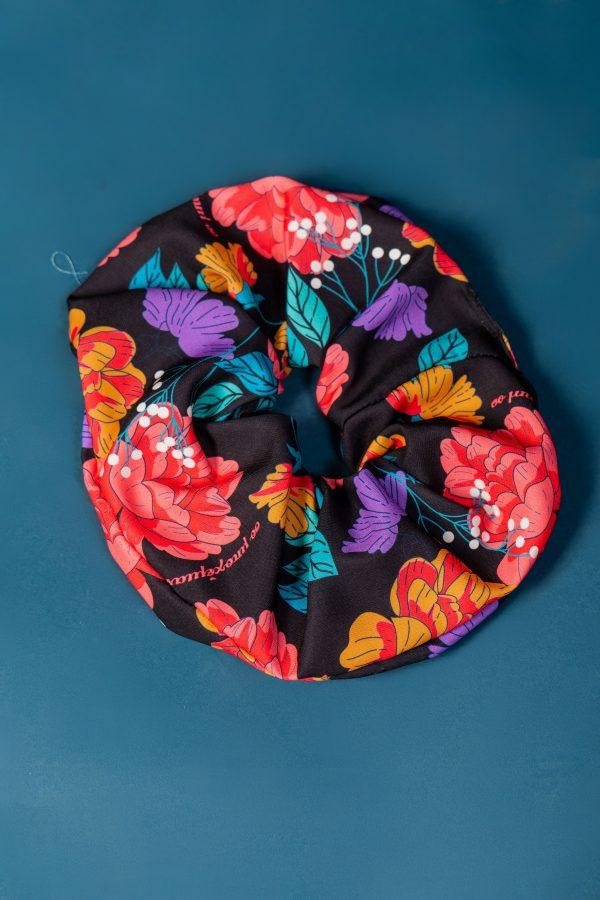 Zoya Scrunchie (Multi peonies black)